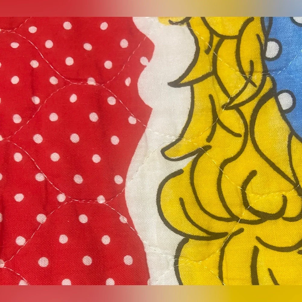 Holly Hobby Vintage Red and Yellow Coverlet or Wall Hanging 42 x 30 - Picture 7 of 14